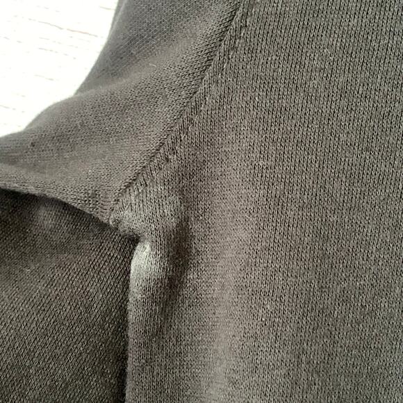 Well Worn Gnome Santa Sweatshirt Black Holiday Sweater Christmas Girls Medium - Picture 7 of 8